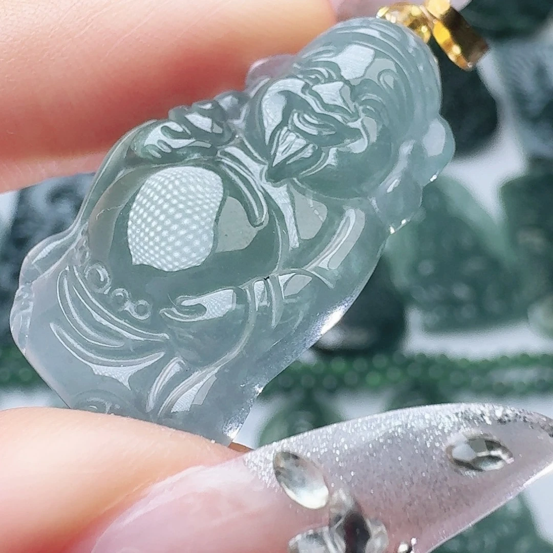 翡翠未镶嵌颈饰天然的A货翡翠多样性发其一