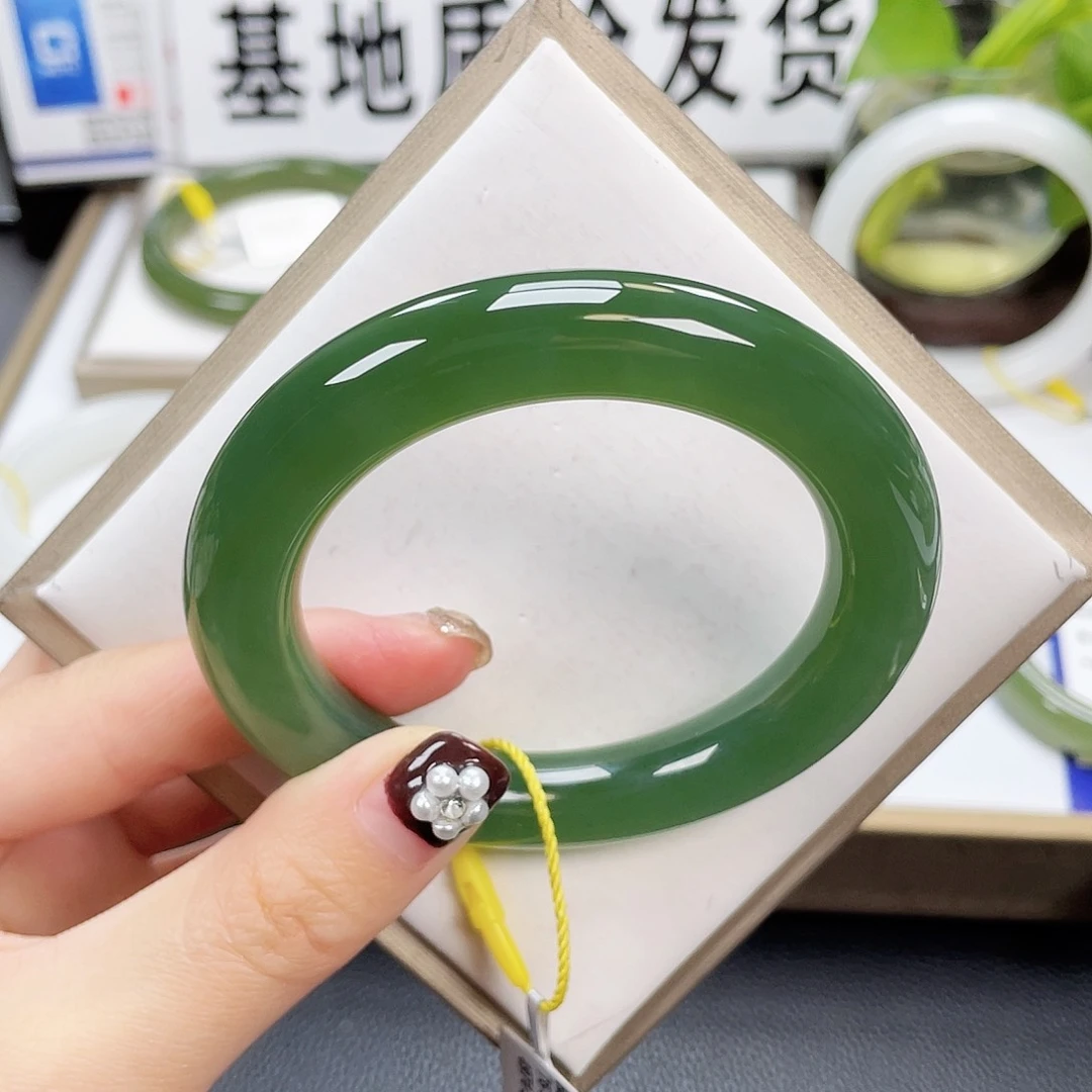 和田玉手镯未镶嵌55