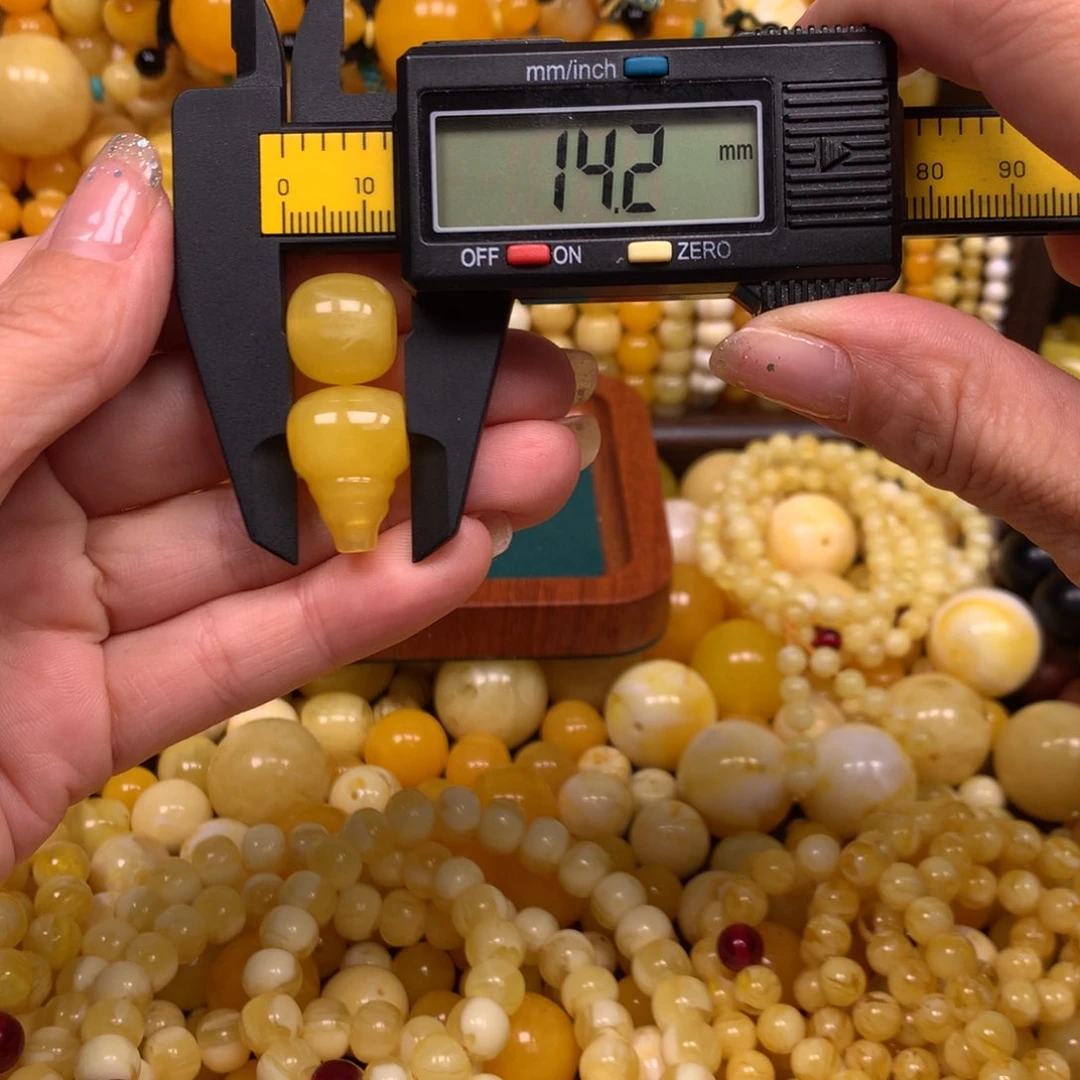 无非金属仿琥珀71