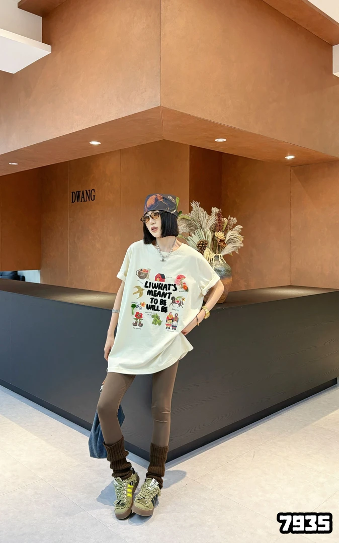 秋季新款半袖圆领印花卡通常规立体毛巾绣蘑菇小屋正肩T恤7935