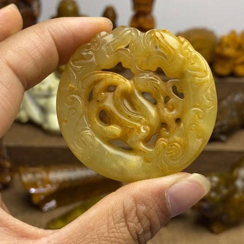 蛇纹石玉未镶嵌颈饰91