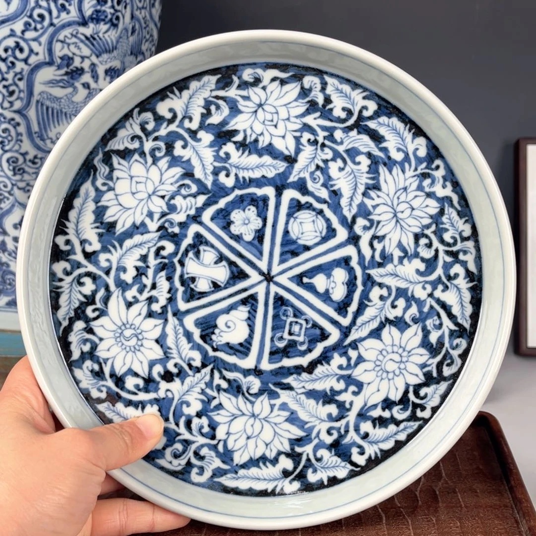 青花蓝底白花大壶承