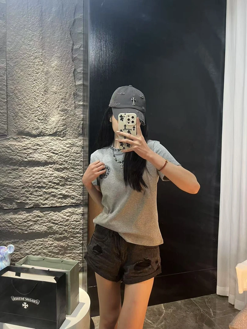 【杨娇娇COCO】春夏新款梵文字母刺绣圆领短袖T恤