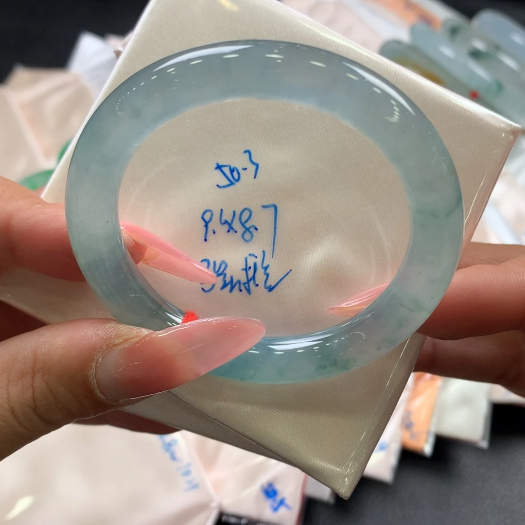 翡翠未镶嵌手镯50.3圆条