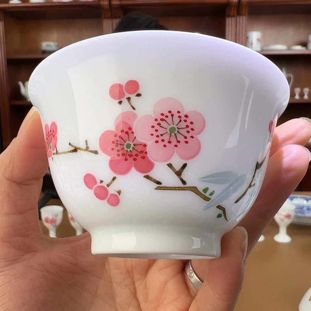 瓷翠竹红梅撇口杯，带内绘