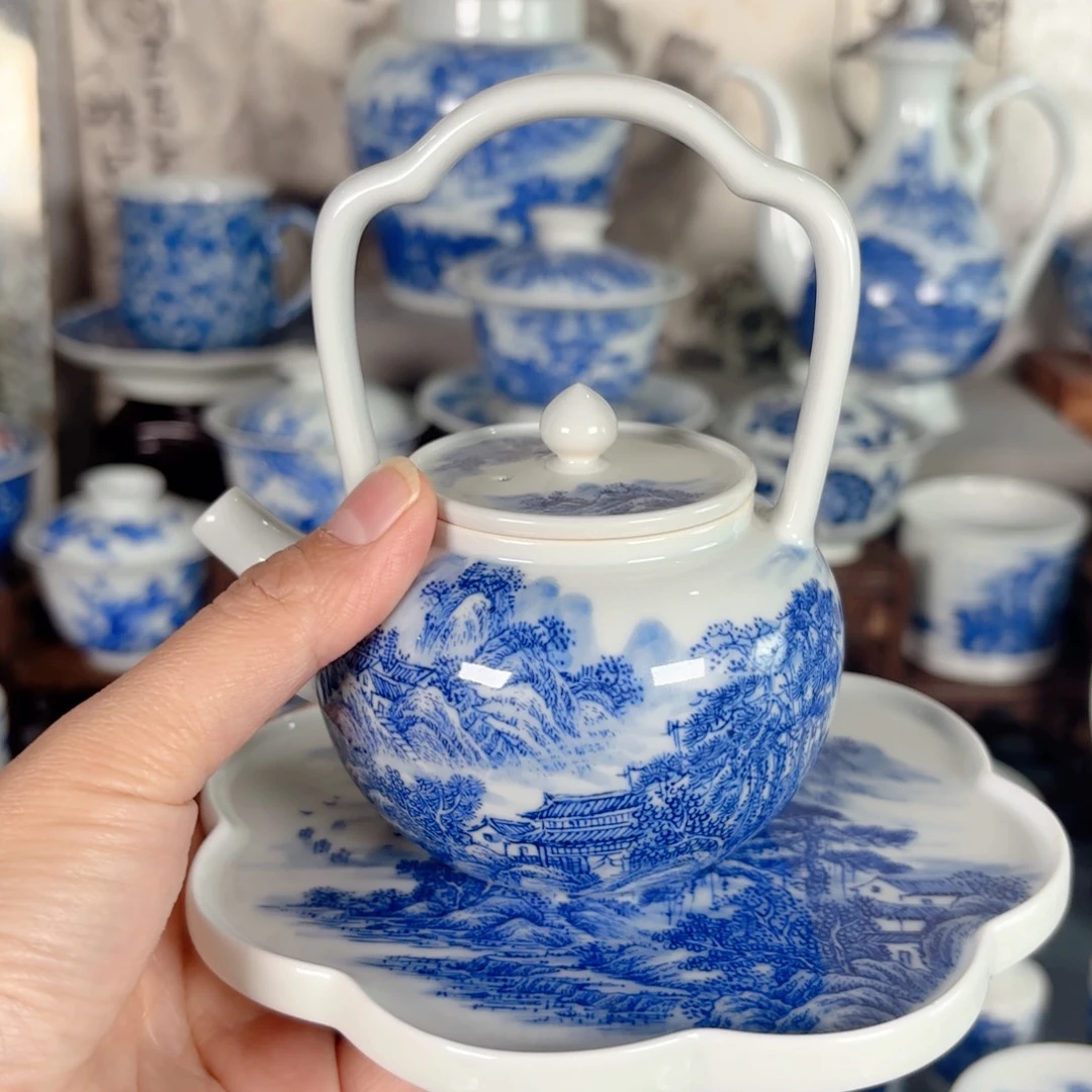 籀***堂青花瓷器手绘作品陶瓷壶