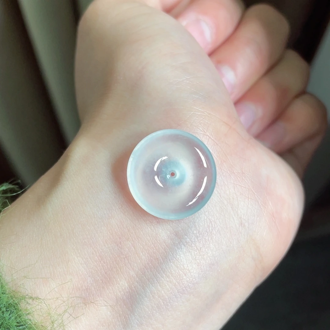 翡翠颈饰未镶嵌扣子