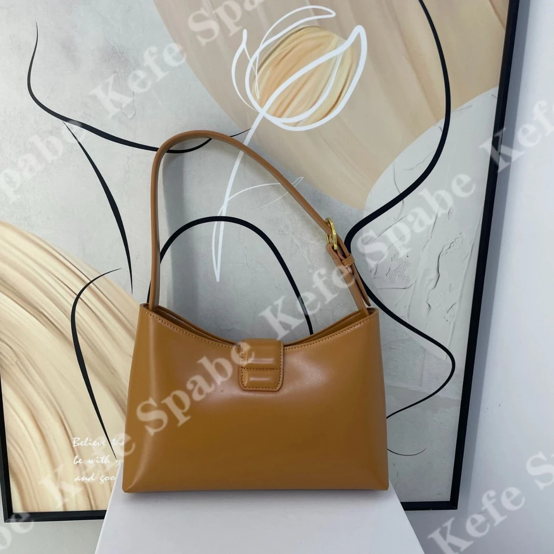 HM113  P25新款奶茶色Trifolio腋下翻盖手提包-1