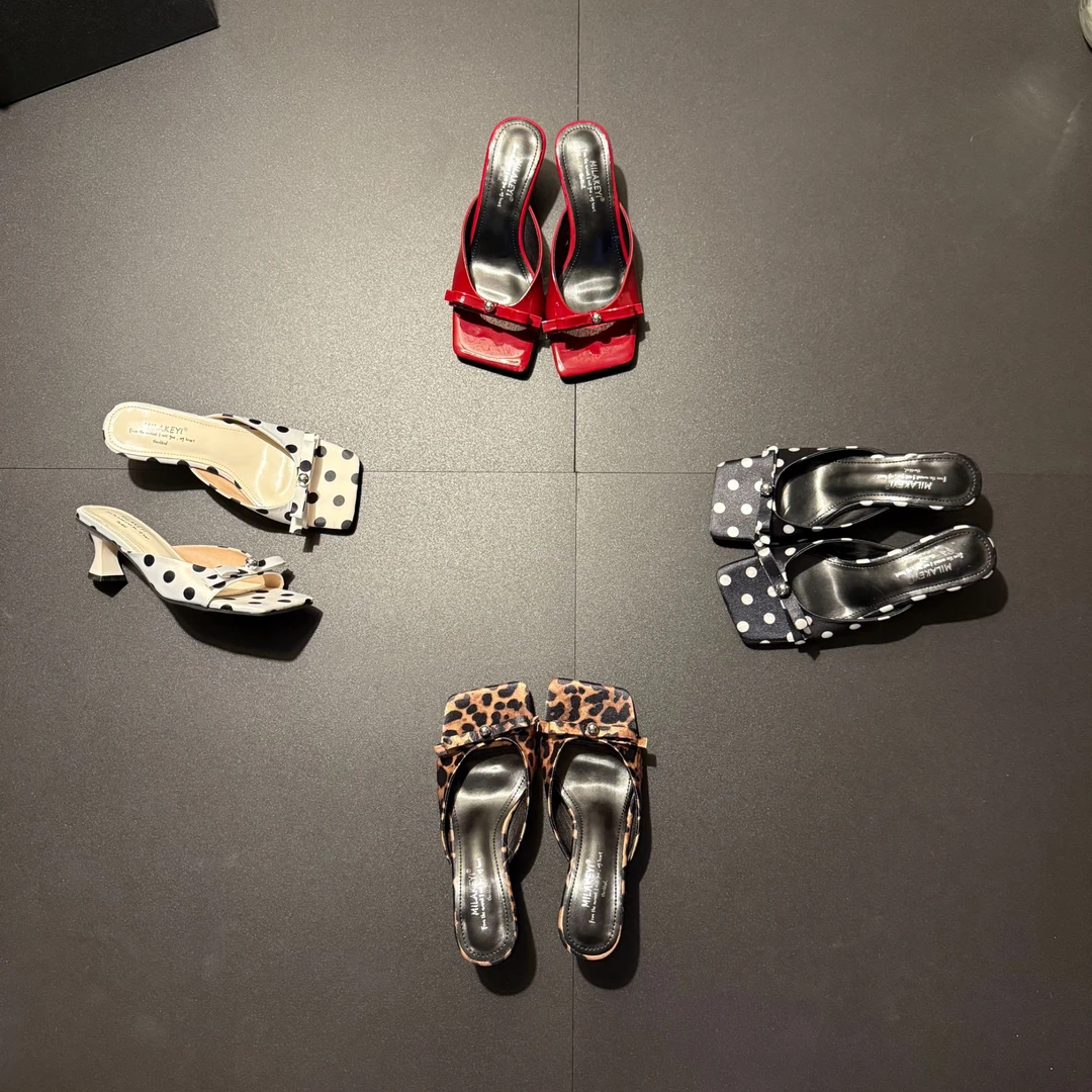 2025年夏季新款法式温柔仙女风爆款蝴蝶结露趾时尚百搭细根一字拖