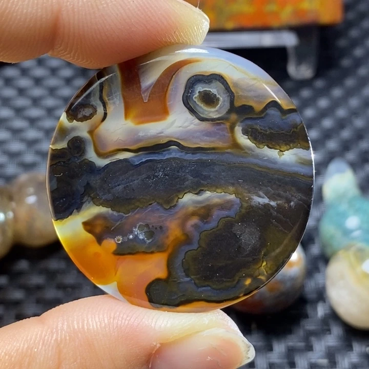 玛瑙/玉髓颈饰未镶嵌