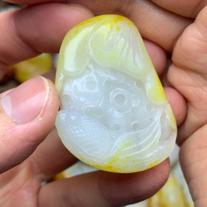 【闪购商品】颈饰未镶嵌和田玉