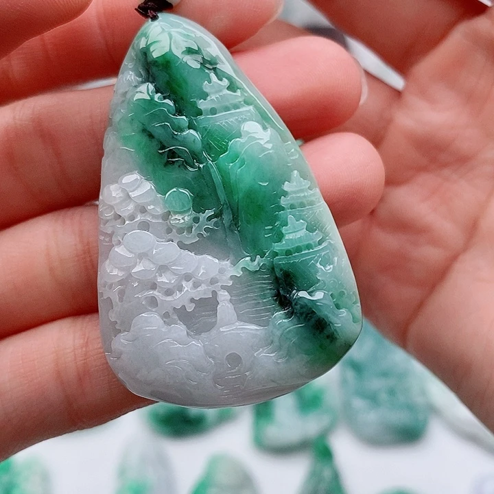 翡翠未镶嵌颈饰翡翠