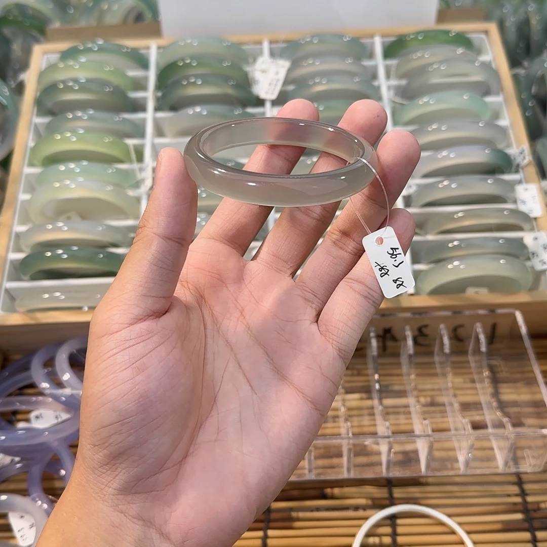 玛瑙/玉髓未镶嵌手镯圈口56.3