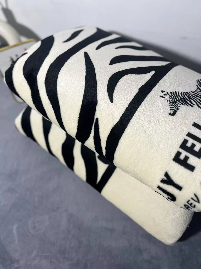 【轻奢冬被】230cm*200cm三层加绒加厚多功能机洗冬被