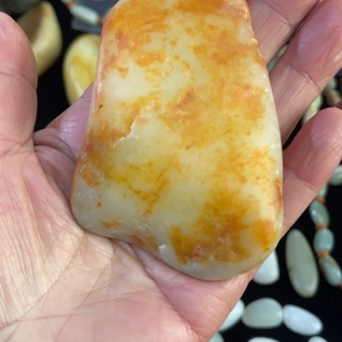 平***意和田玉（糖玉）未镶嵌挂件