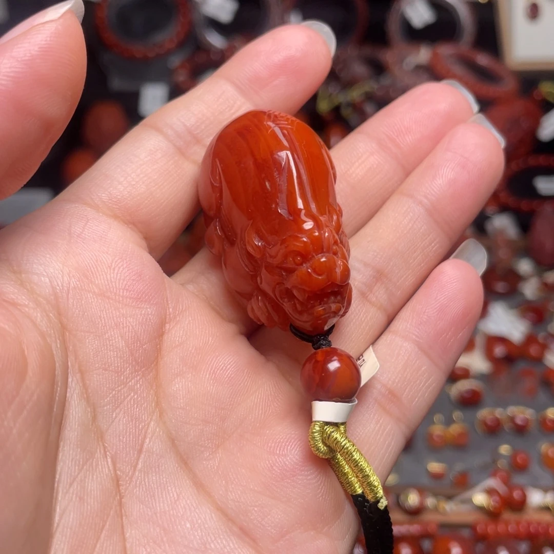 南红玛瑙未镶嵌貔貅