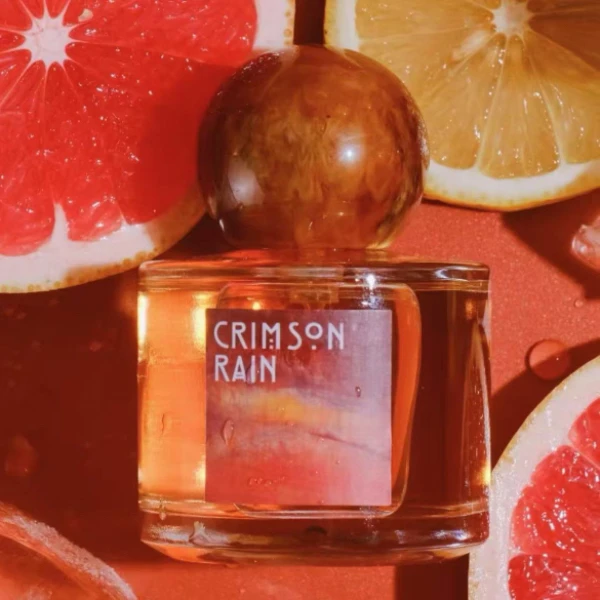 隐筑旋转拧开琥珀眼香水