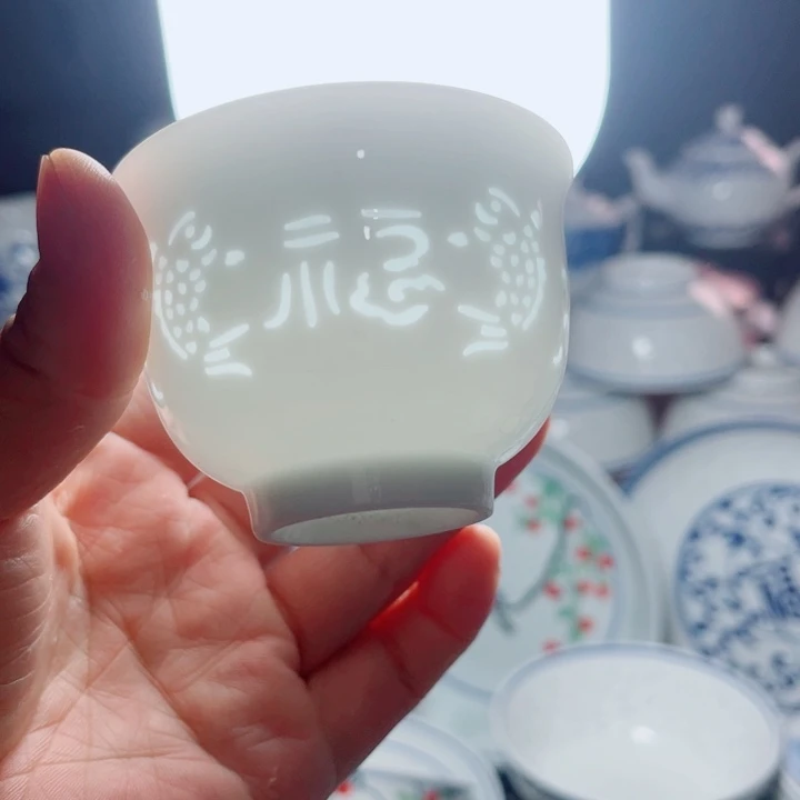 青花玲珑小杯福字雕刻新款