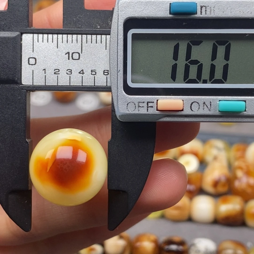 未镶嵌琥珀戒指圆珠