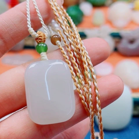 和田玉颈饰未镶嵌多样性发货一件