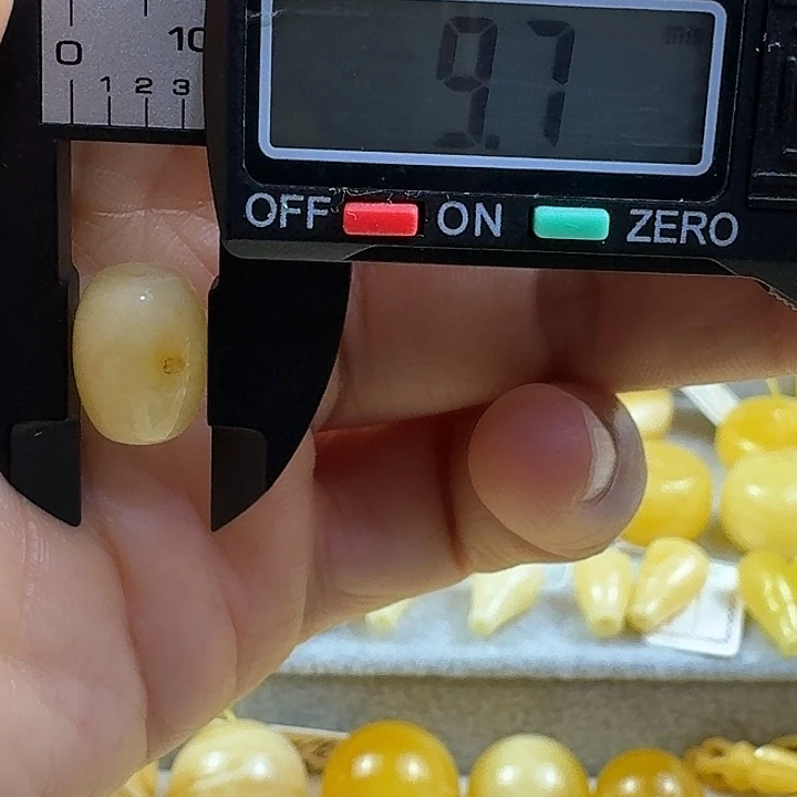 裸石琥珀未镶嵌12杂