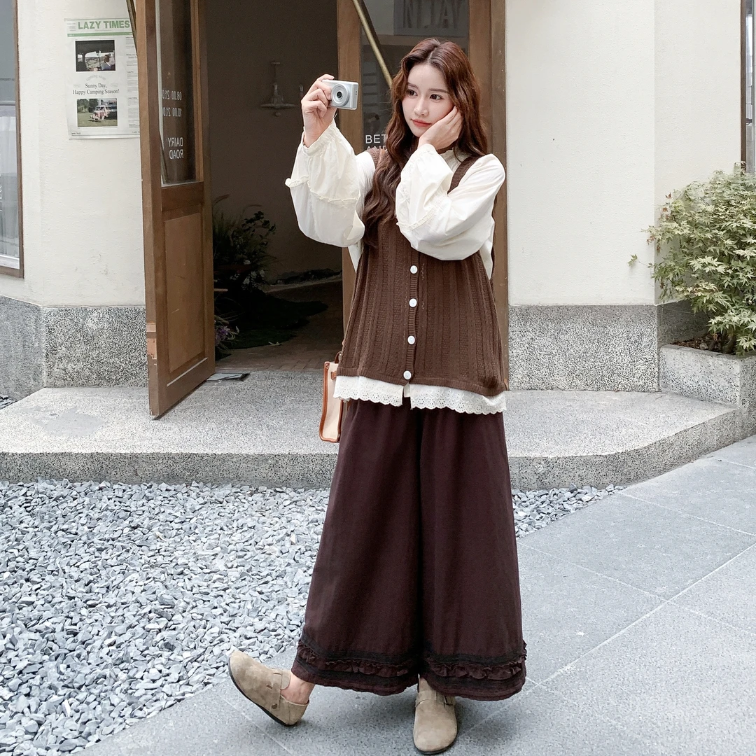 美拉德韩系早秋穿搭套装chic别致针织马甲阔腿裤米白衬衫三件套