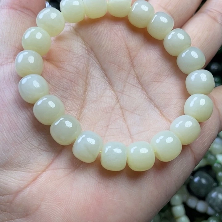 颈饰未镶嵌和田玉卡10