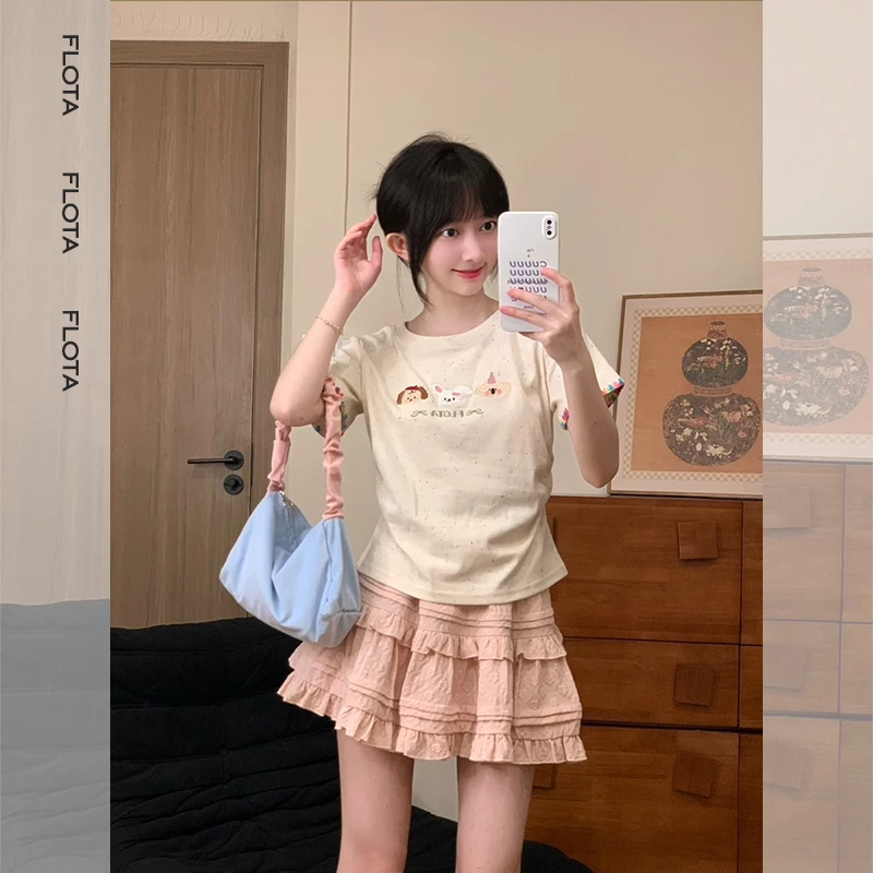 【flota】可爱风彩虹绣刺绣小兔创意字母贝壳花边袖口正肩上衣0787