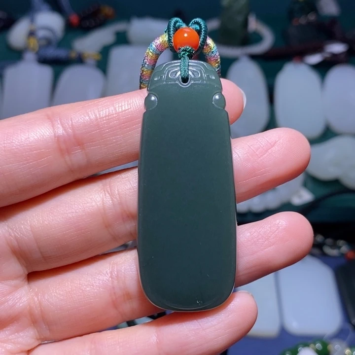 和田玉颈饰未镶嵌无事牌