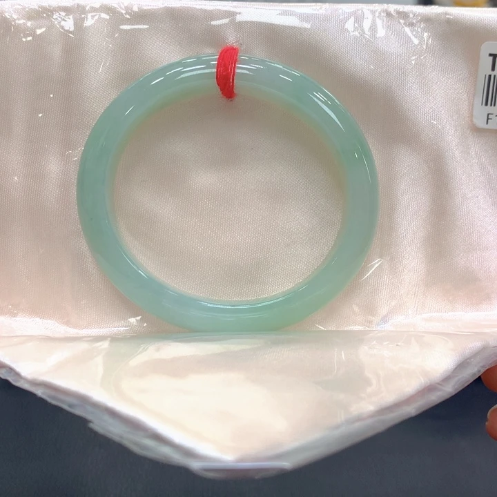 翡翠未镶嵌手镯翡翠15