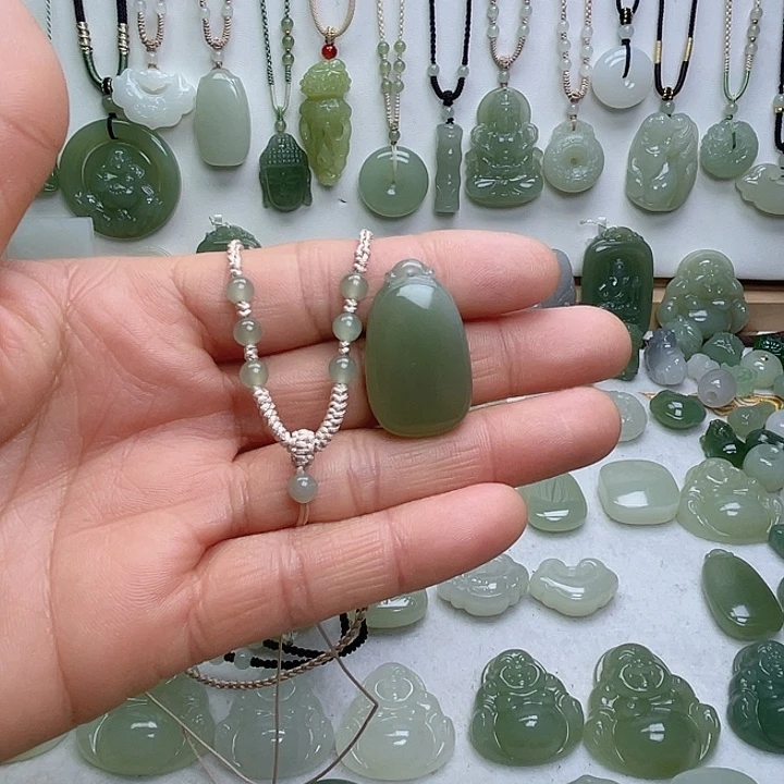 和田玉未镶嵌颈饰32