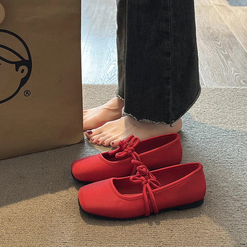 红色单鞋女2025春季新款休闲百搭方头玛丽珍女鞋平底软底芭蕾舞鞋