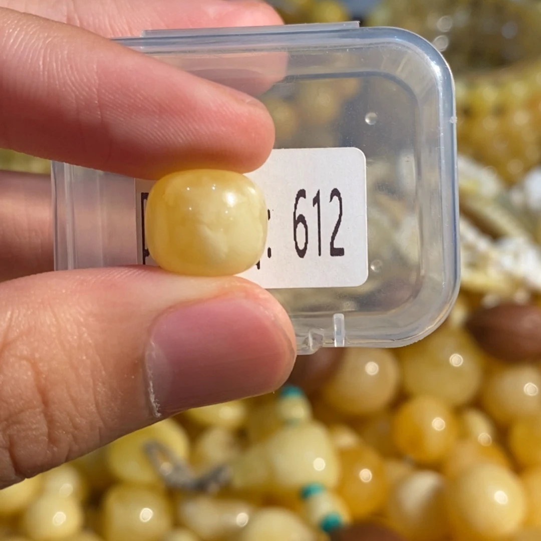 琥珀未镶嵌珠宝奇石612