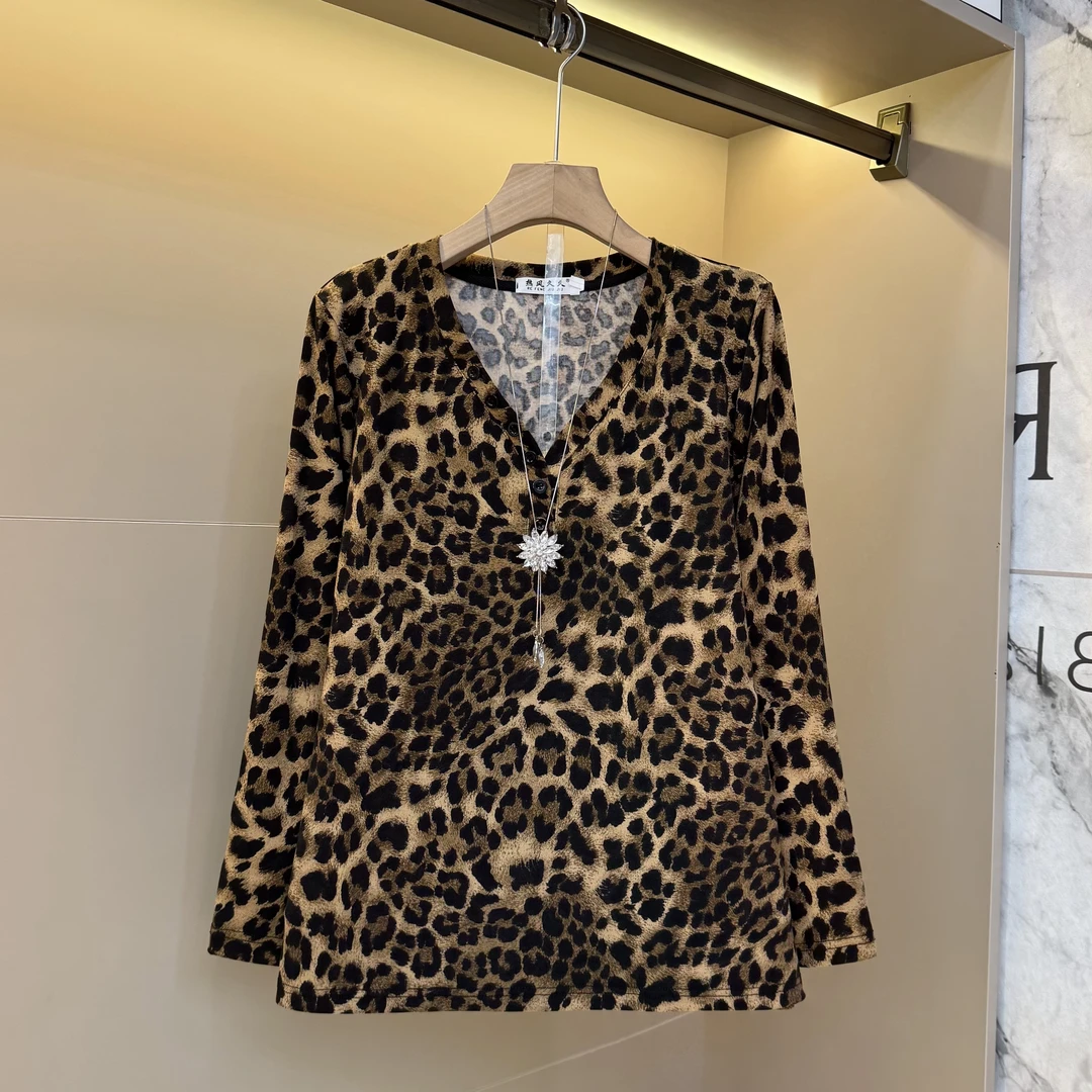2025秋季新款小众减龄大码穿搭圆领豹纹v领长袖显瘦百搭上衣662