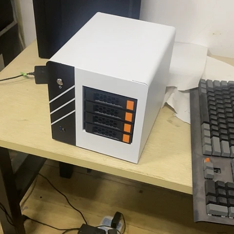 4盘位nas机箱台式机用