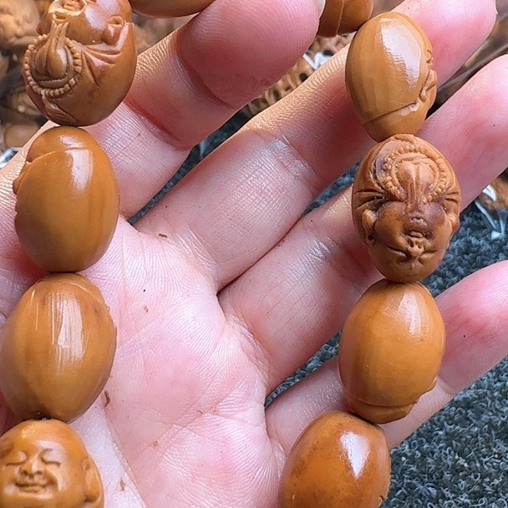 橄榄核吊坠橄榄一心向佛