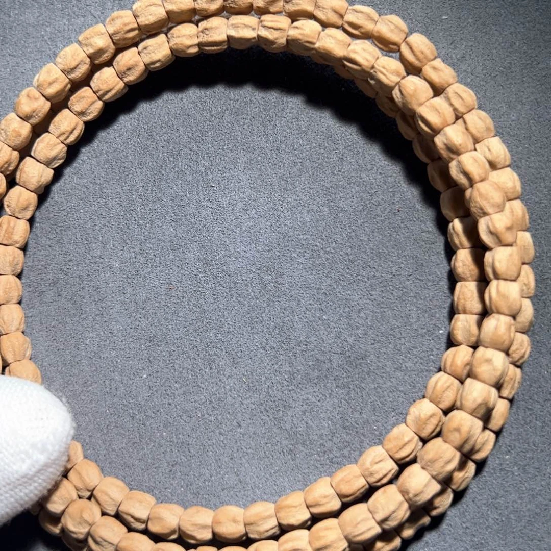 柏香籽/百香籽吊坠小***饱龙脊顺