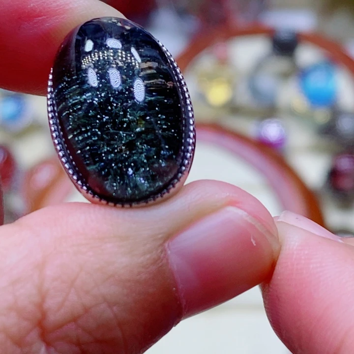 未镶嵌颈饰水晶飞**主