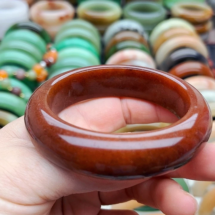 未镶嵌手镯（圆镯）石英质玉