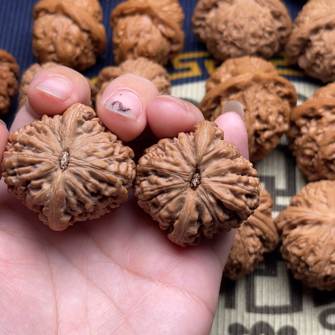 风***由文玩核桃吊坠圆梦37