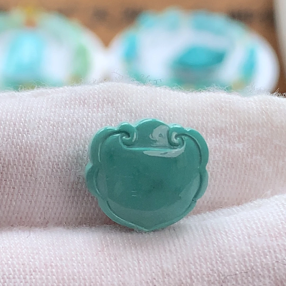 绿松石未镶嵌原矿绿松石平安锁配饰