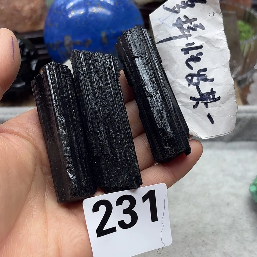 大型摆件（非配饰）未镶嵌水晶一个