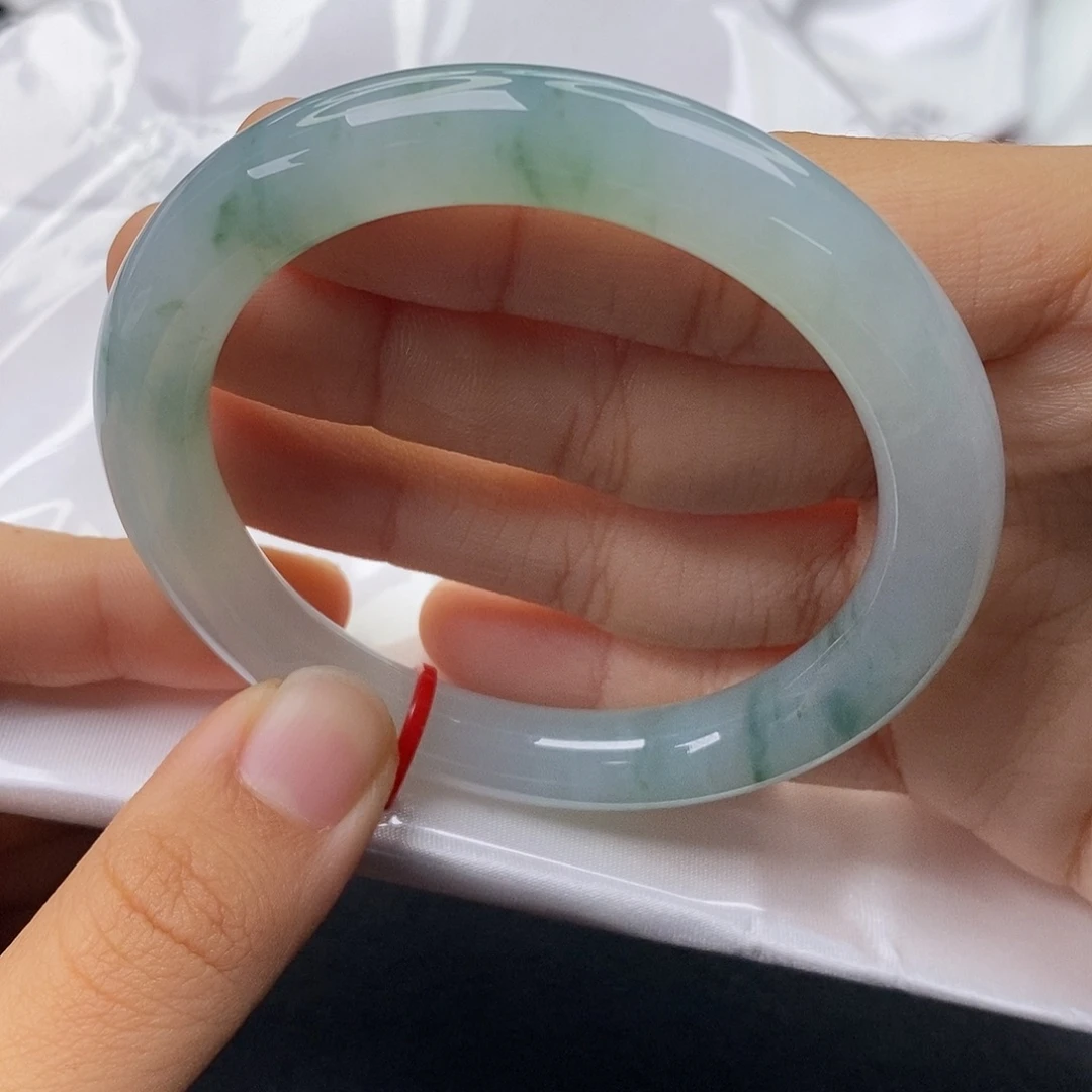 翡翠未镶嵌手镯（圆镯）5455圈