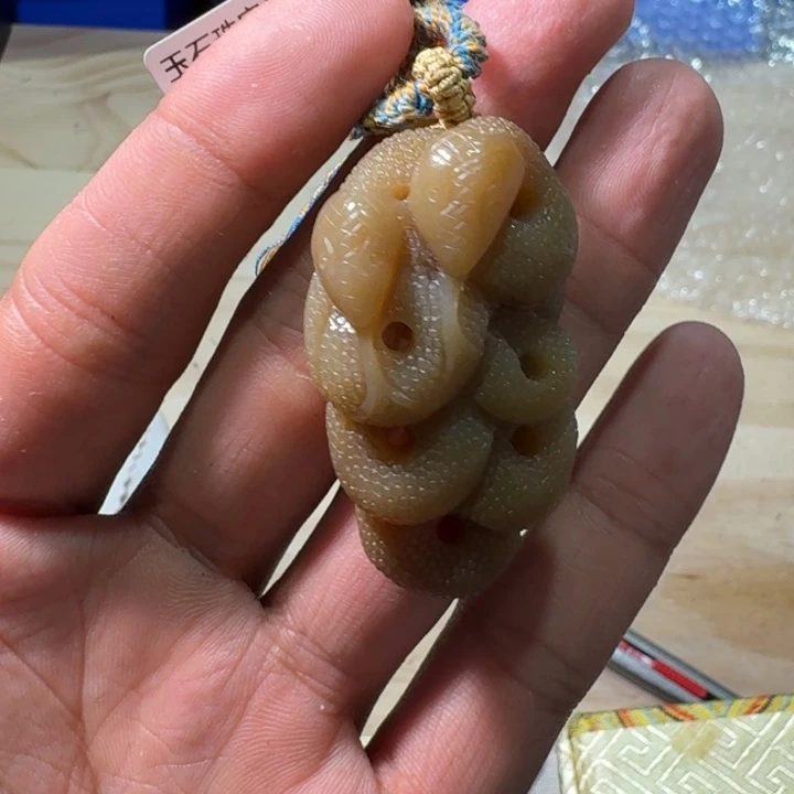 和田玉（糖玉）未镶嵌挂件