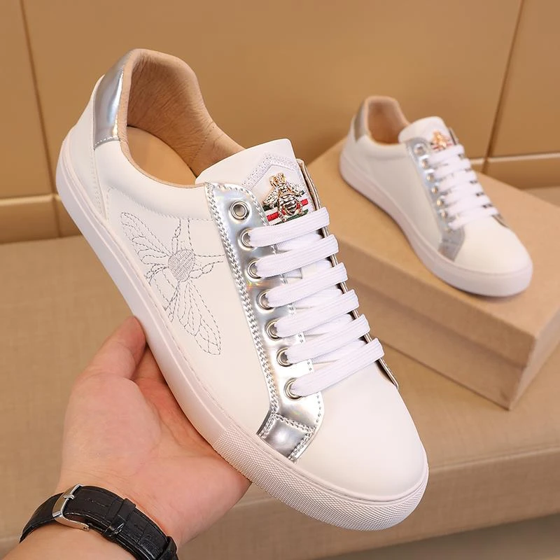 欧洲站男鞋小蜜蜂小白鞋男2024新款韩版简约潮流百搭真皮休闲板鞋