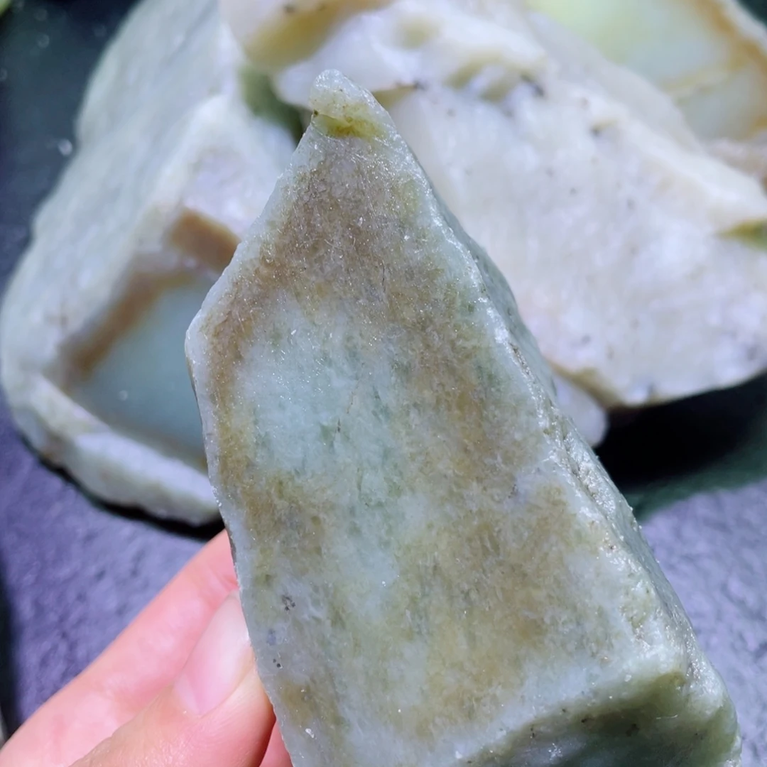 和田玉未镶嵌珠宝半成品