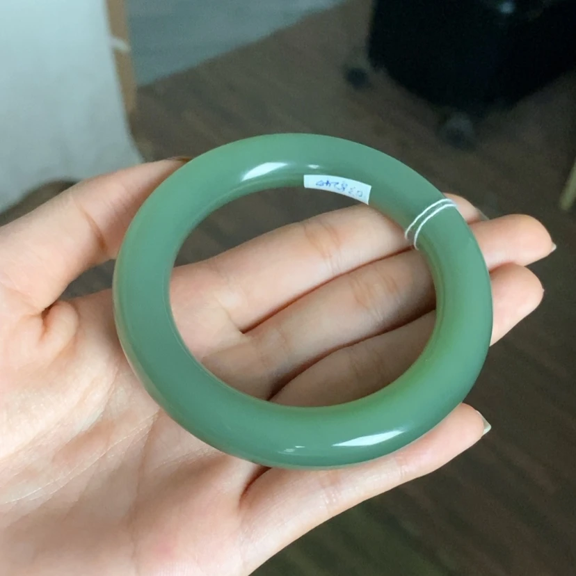 【闪购商品】未镶嵌手镯和田玉（碧玉）