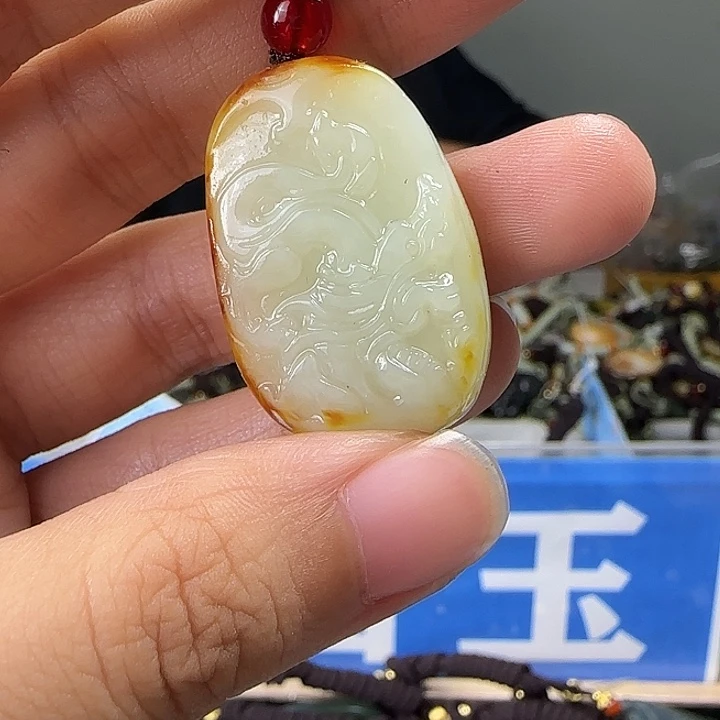 颈饰未镶嵌和田玉