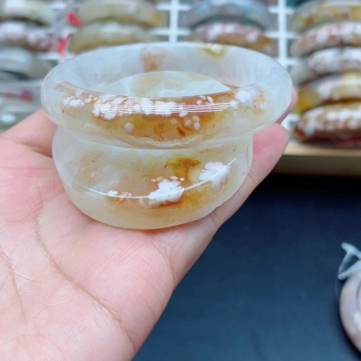 玛瑙/玉髓未镶嵌手镯59.6