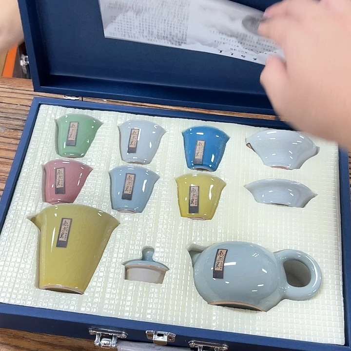 孤品茶具套装等。